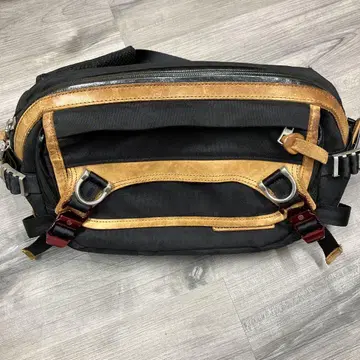 마스터피스 허리 BAG 블랙