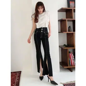 GYDA 팬츠 H/W 버튼 슬릿 플레어 칼라 팬츠 블랙