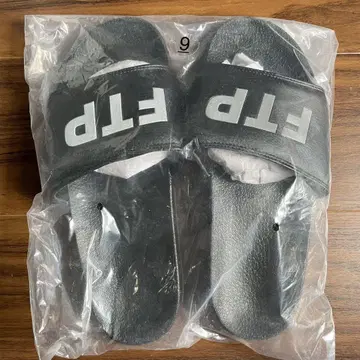 FTP 반사 로고 샌들