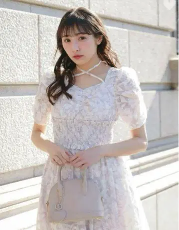 AnMILLE 플라워 크로스 플레어 원피스 핑크