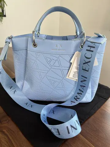 미사용 새상품 Armani Exchange 스카이블루 숄더백 핸드백
