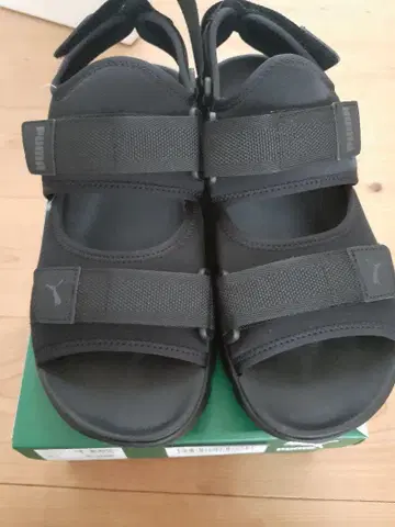 Puma 블랙 스포츠 샌들