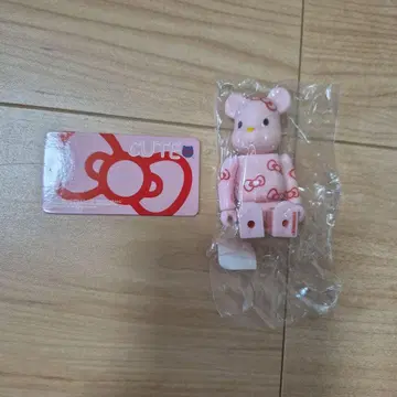 헬로키티 베어브릭 시리즈 9 100% Cute