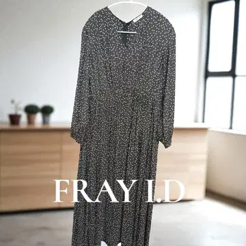FRAY I.D 다크 그레이 도트 무늬 롱 원피스