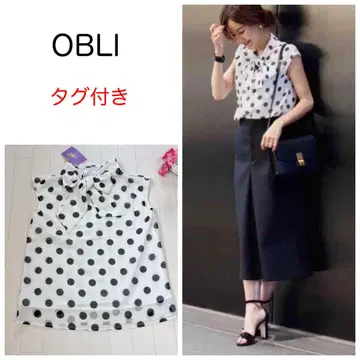 새상품 OBLI 오블리 슬리브리스 도트 보타이 쉬폰 블라우스