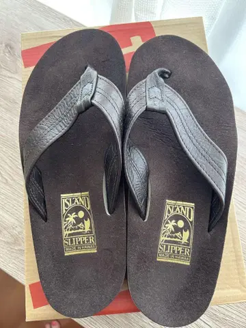 ISLAND SLIPPER 샌들 사이즈 10