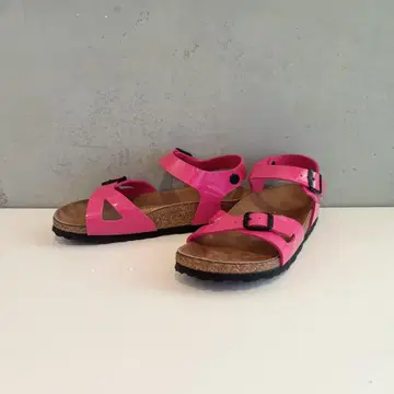 컨디션 최상 버켄스탁 리오 23.0cm 핑크 에나멜