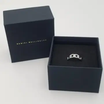 새상품급 DANIEL WELLINGTON 다니엘 웰링턴 반지 20호