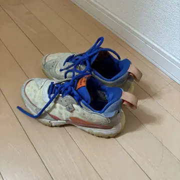 조던 메쉬 스니커즈 23cm