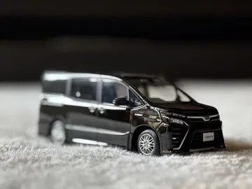 도요타 VOXY 미니카 블랙 1/43