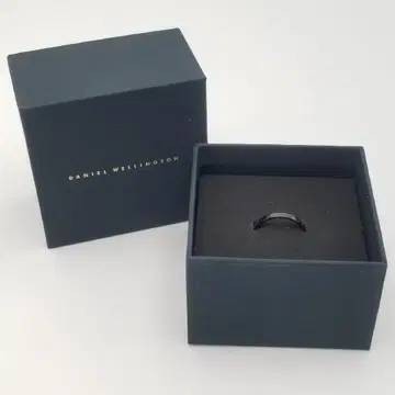 미사용급 DANIEL WELLINGTON 다니엘 웰링턴 반지 19호