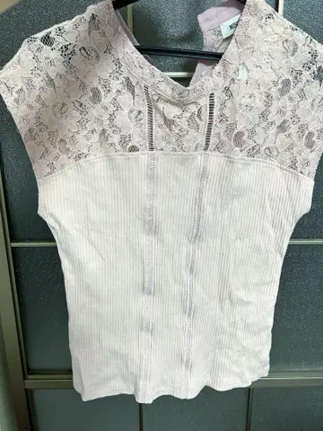택 포함 새상품 미슈마슈 레이스 절개 상의