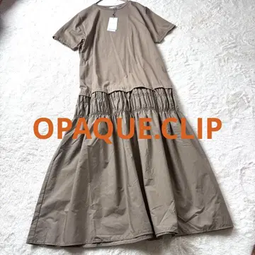 새상품 택 포함 OPAQUE.CLIP 도킹 원피스 절개 베이지