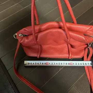 가죽 빨간색 핸드백 약 25cm x 18cm