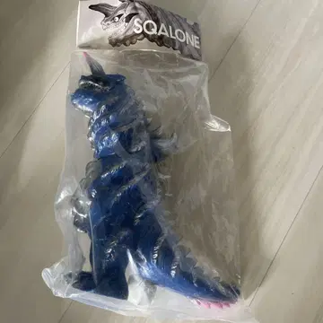 SQALONE 파란 괴수 피규어