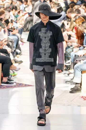 미사용 새상품 20SS 20-02184M Suitiing Pants