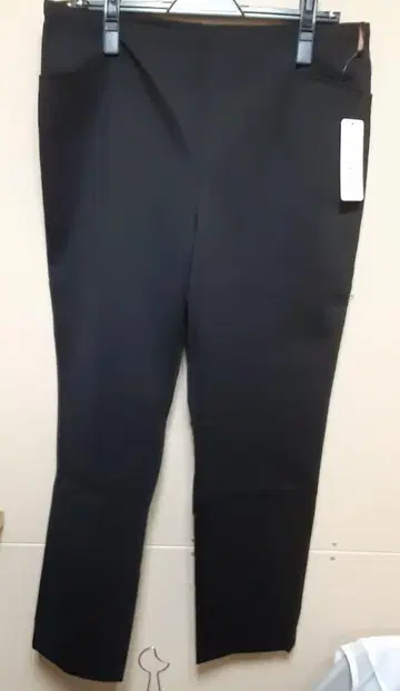 블랙 슬림 핏 팬츠 SY