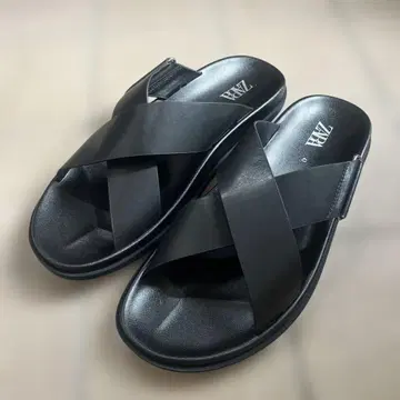 자라 크로스 스트랩 샌들 43 블랙