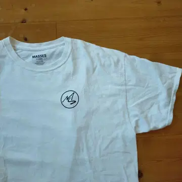 MASSES 화이트 티셔츠 X-LARGE