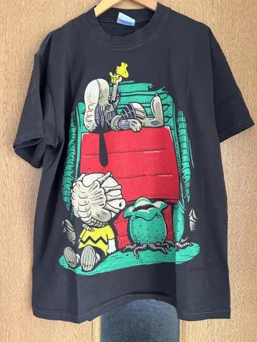 스누피 SNOOPY 프레데터 Predator 영화 티셔츠 L
