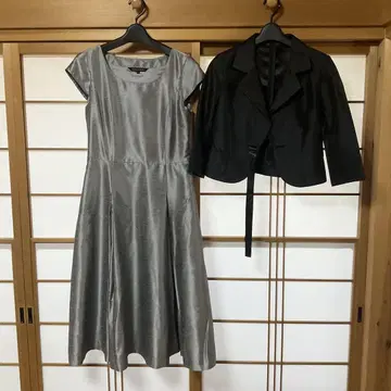 Laura Ashley 실버 롱 원피스 블랙 자켓 세트