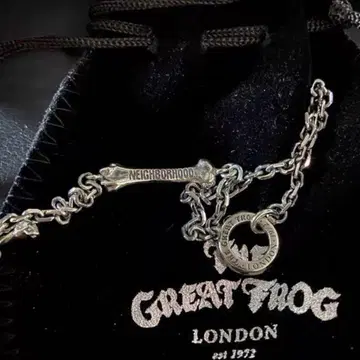 NEIGHBORHOOD x THE GREAT FROG 본 팔찌