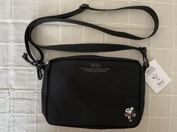 미사용 새상품 스누피 숄더백 PLAZA