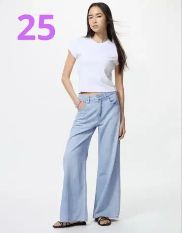 [새상품] 유니클로 드레이프 와이드 플레어 청바지 25인치 블루