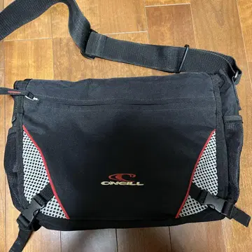O'Neill 메신저 백 블랙 90s y2k 빈티지