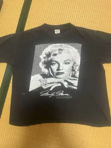 레어 90' 마릴린 몬로 티셔츠