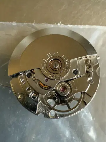 스위스산 ETA2840 무브먼트 21600 진동