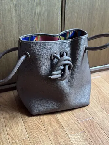 얀체온텐바르 백