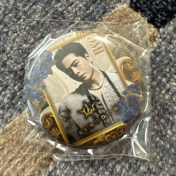 3대째 JSB KINGDOM 캔뱃지 실사 토사카 히로오미