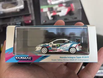 Tarmac Works 혼다 인테그라 Type-R DC5