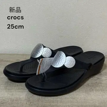 미사용 새상품 crocs 플립플랍 비치 샌들 25cm