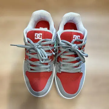 미사용 새상품! DCshoes 스니커즈 25cm