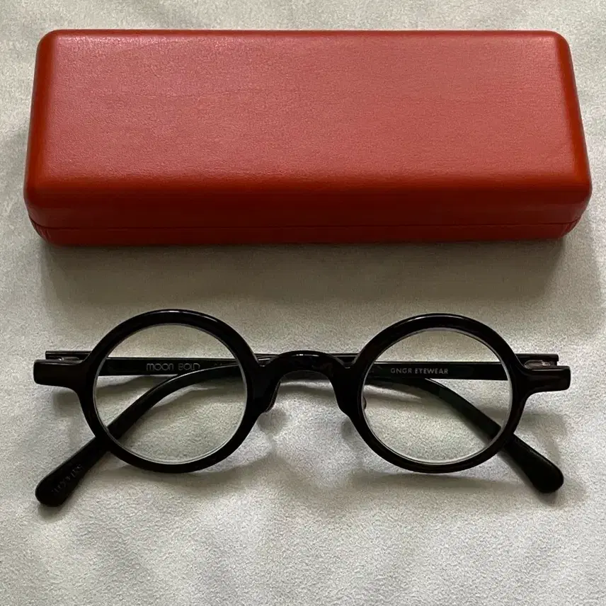 GINGER EYEWEAR Moon Bold ブラック メガネ 【公式通販】