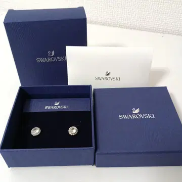 SWAROVSKI 스터드 귀걸이 라운드 컷