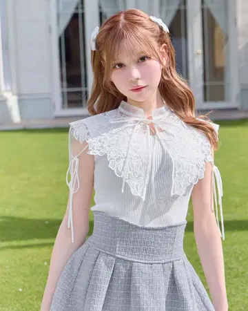 [새상품] 미셸 마카롱 레이스 칼라 니트 탑 XS 화이트