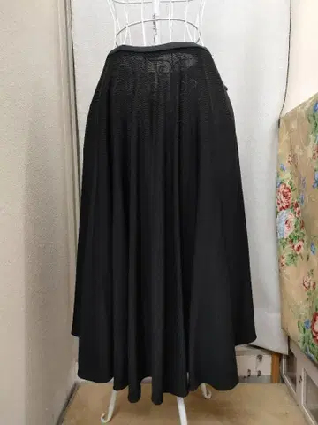 폭시 블랙 플레어 스커트 허리 밴딩 40
