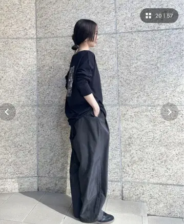 미사용 새상품 턱 벌룬 와이드 팬츠 흑먹색