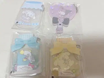 산리오 시크릿 커스텀 아크릴 차
