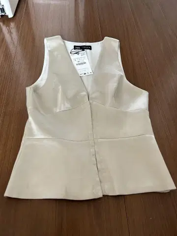 자라 아이보리 베스트 S 사이즈