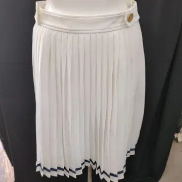 BLUE LABEL CRESTBRIDGE 플리츠 스커트 중고품