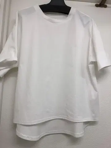 쿨 카레안의 티셔츠