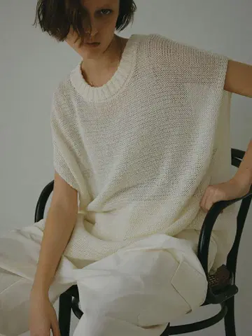 코튼 린넨 슬리브리스 로우게이지 니트 풀오버