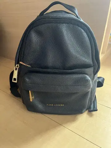 MARC JACOBS 블랙 백팩