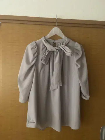 Rirandture 5부 소매 블라우스
