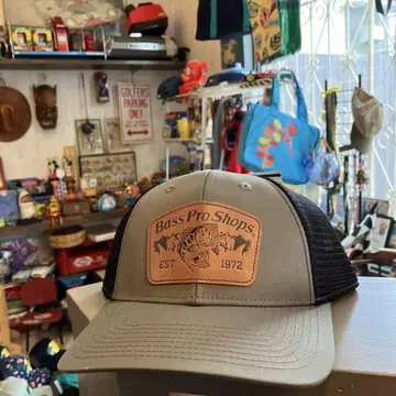 미사용 새상품 Bass Pro Shops 메쉬 캡 트래커 남성용