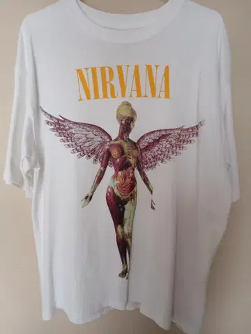 NIRVANA in utero 티셔츠